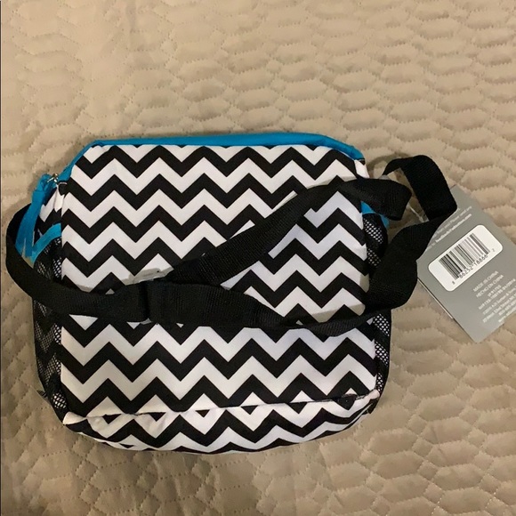 Black and White Chevron Insulated Bottle Bag - Picture 2 of 3